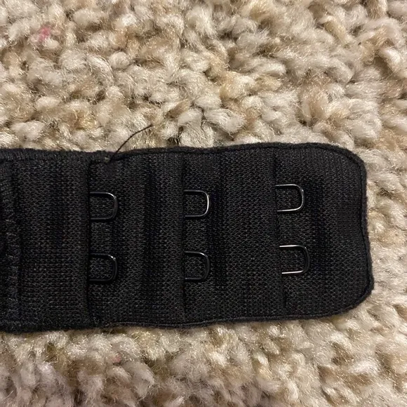 2 victoria secret push up bras