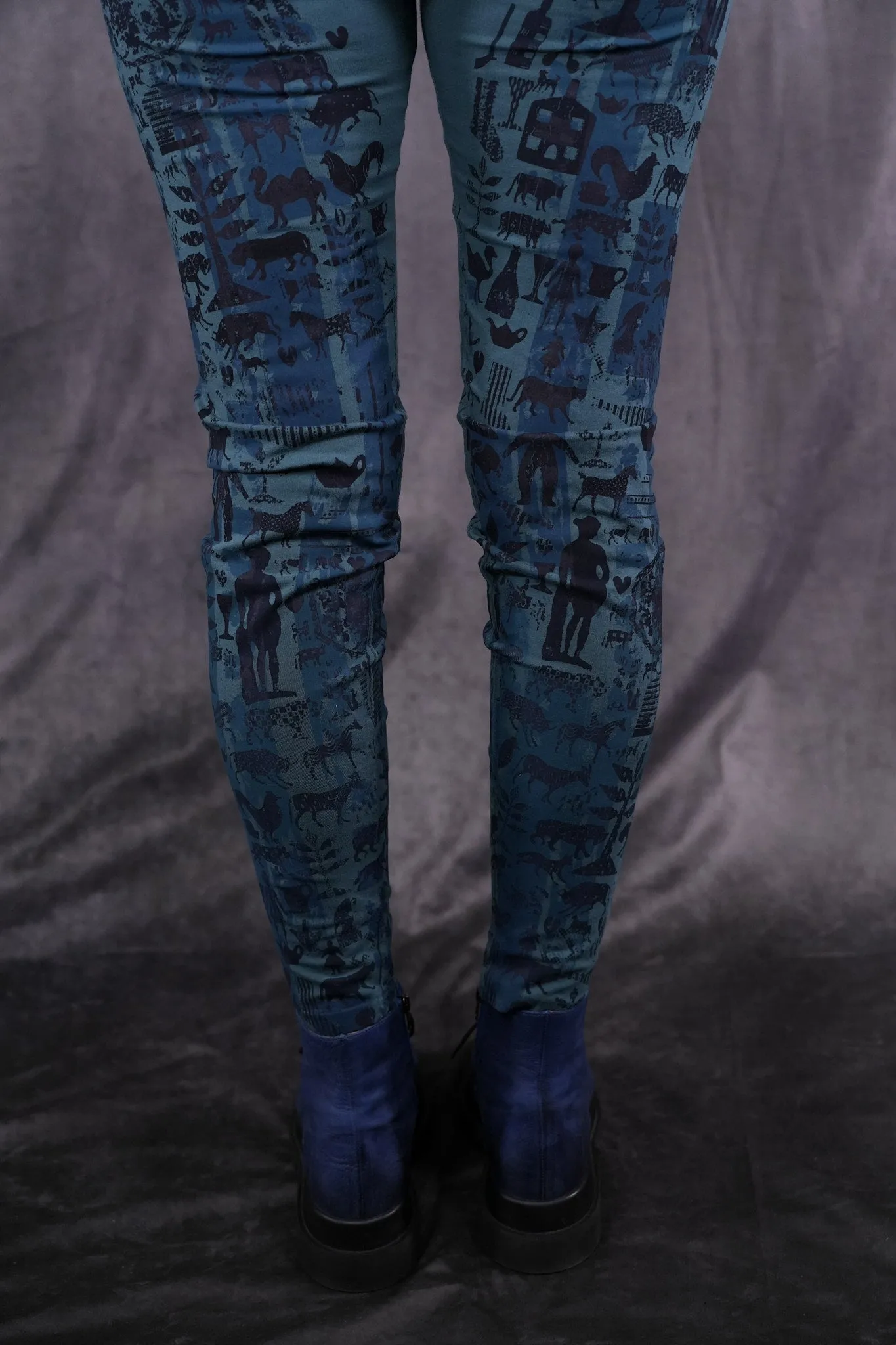 3136 Handprinted Heavyweight Legging Hypnea Artifact Garden