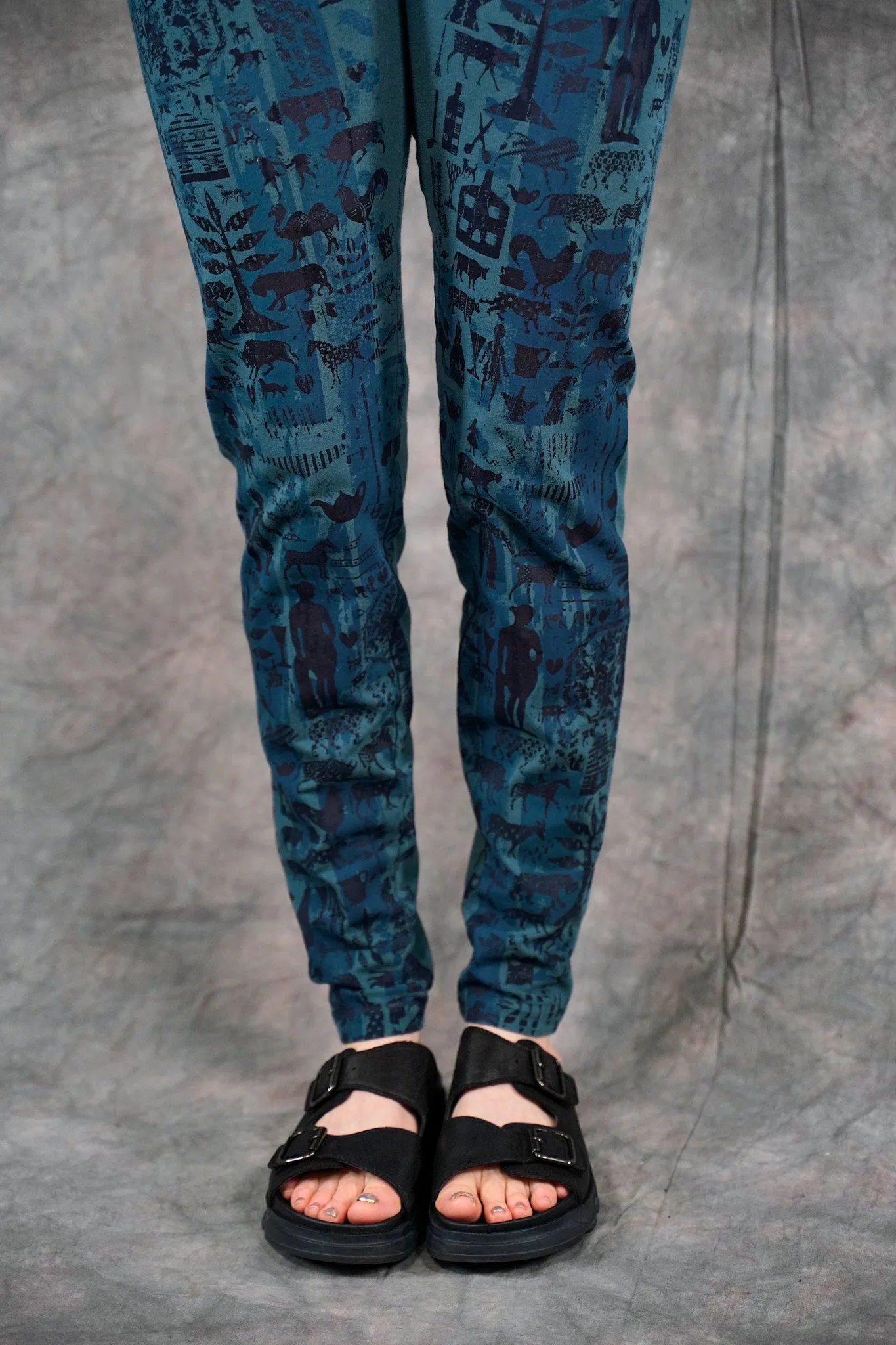 3136 Handprinted Heavyweight Legging Hypnea Artifact Garden