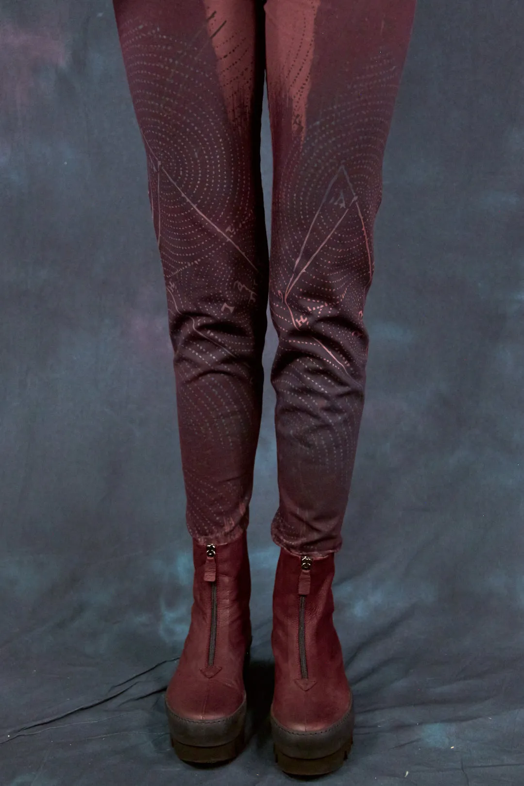 3136 Handprinted Legging Incense-P