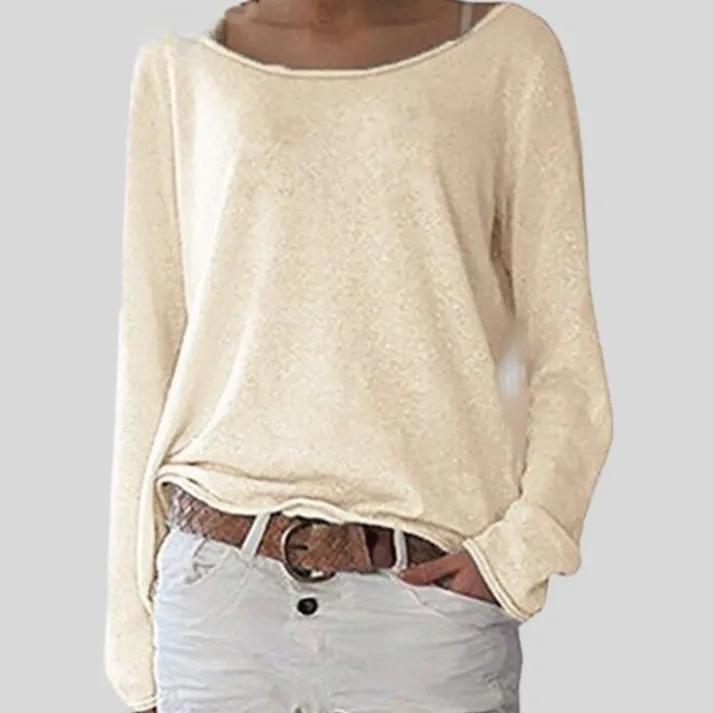 Alexa - elegant lightweight sweater with a crew neck