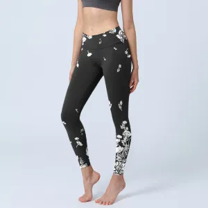 Buddha Stones Black Scattered Petals Print Gym Leggings Women's Yoga Pants