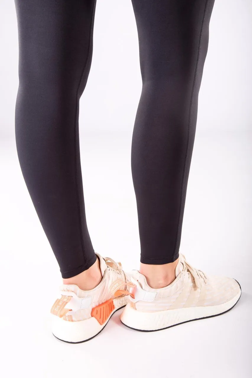 Compression Leggings with phone pocket - Black