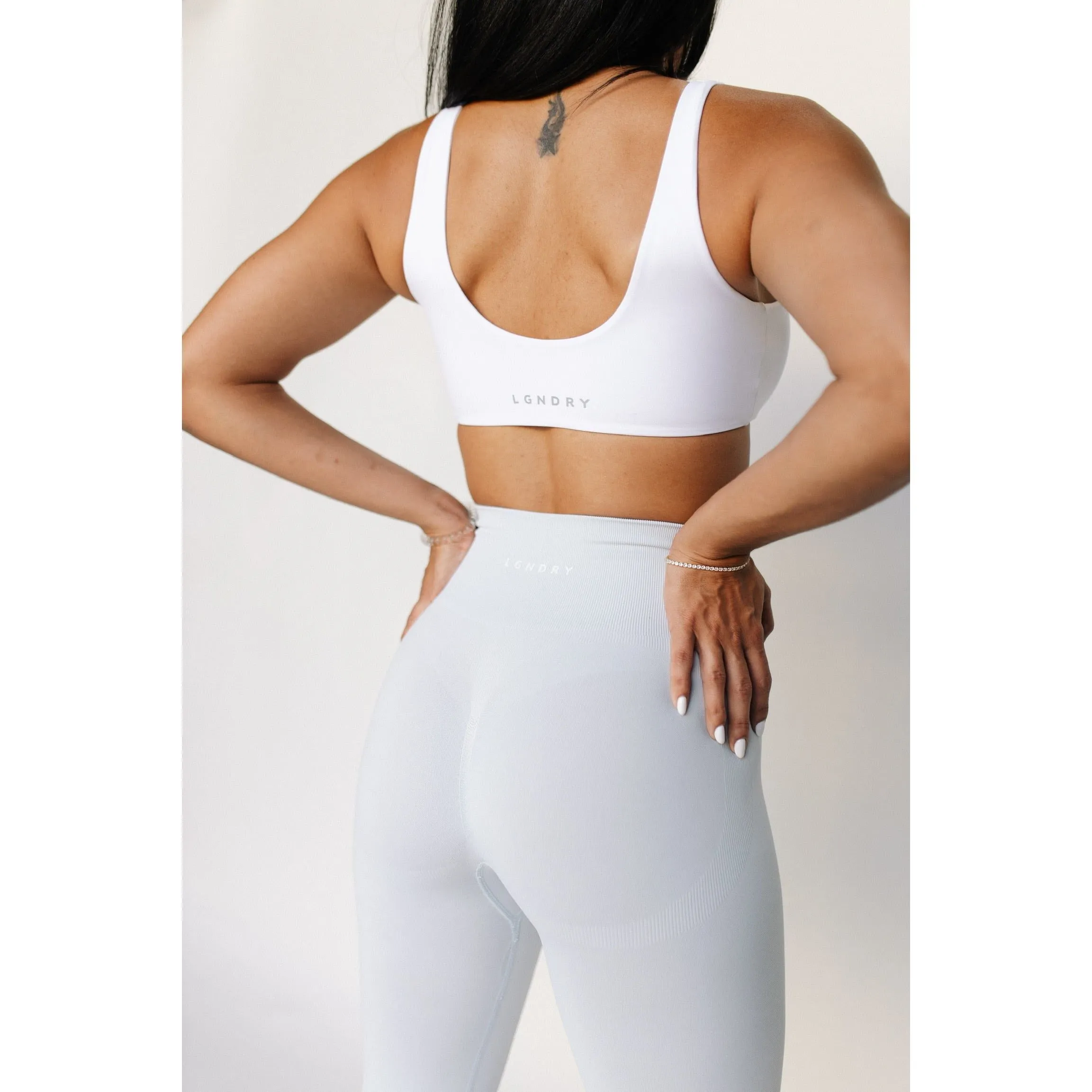 CONTOUR SCRUNCH LEGGING