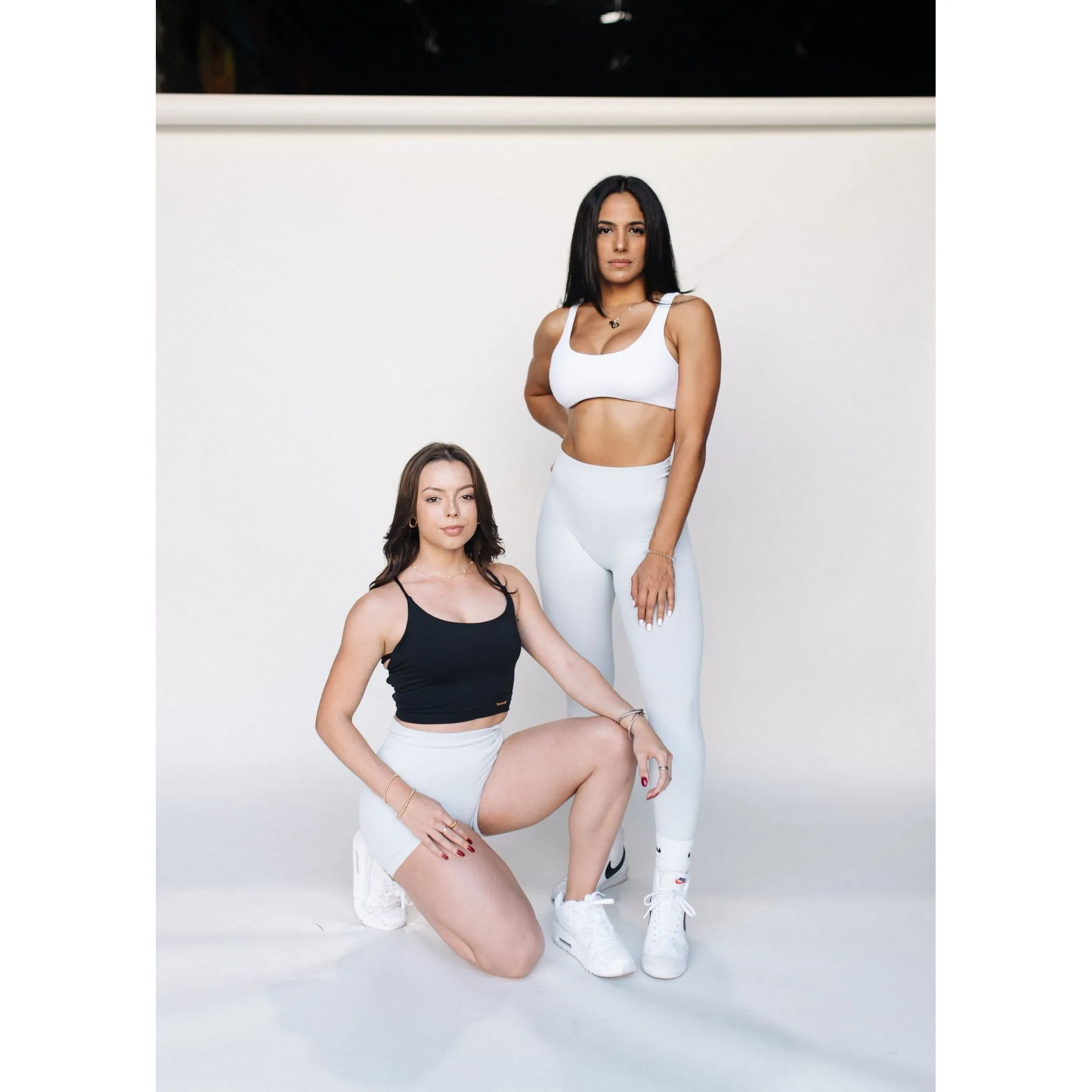 CONTOUR SCRUNCH LEGGING