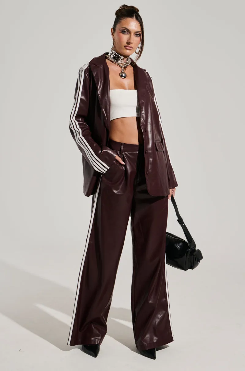 DAYTIME LOVIN OVERSIZED BLAZER IN BURGUNDY