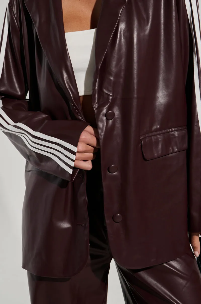 DAYTIME LOVIN OVERSIZED BLAZER IN BURGUNDY