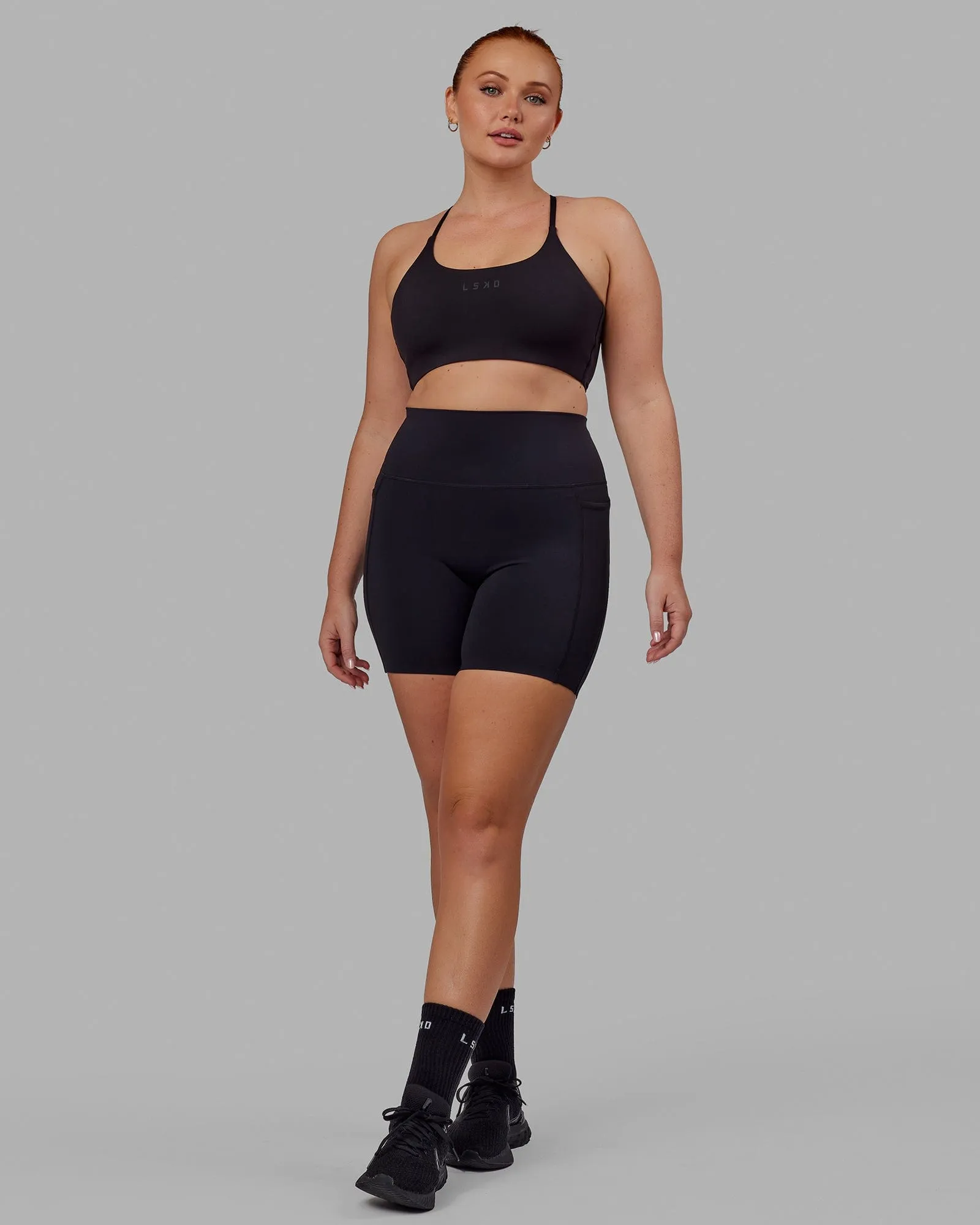 Elixir Mid Short Tight With Pockets - Black