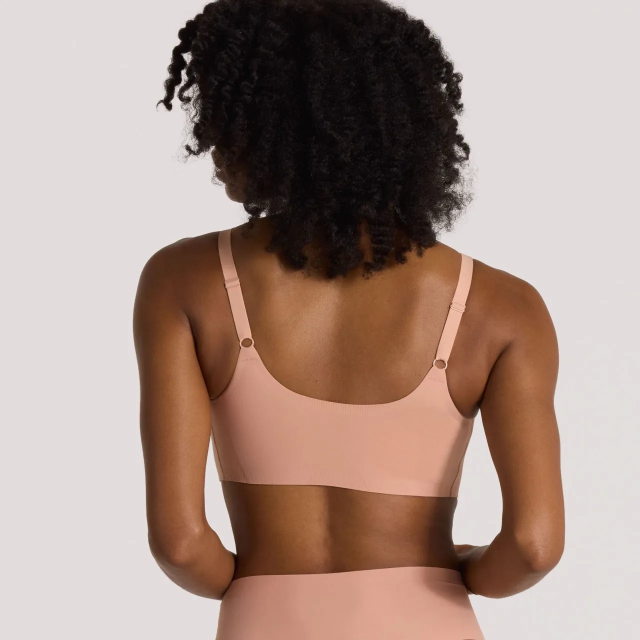 Evelyn And Bobbie- STRUCTURED SCOOP BRA