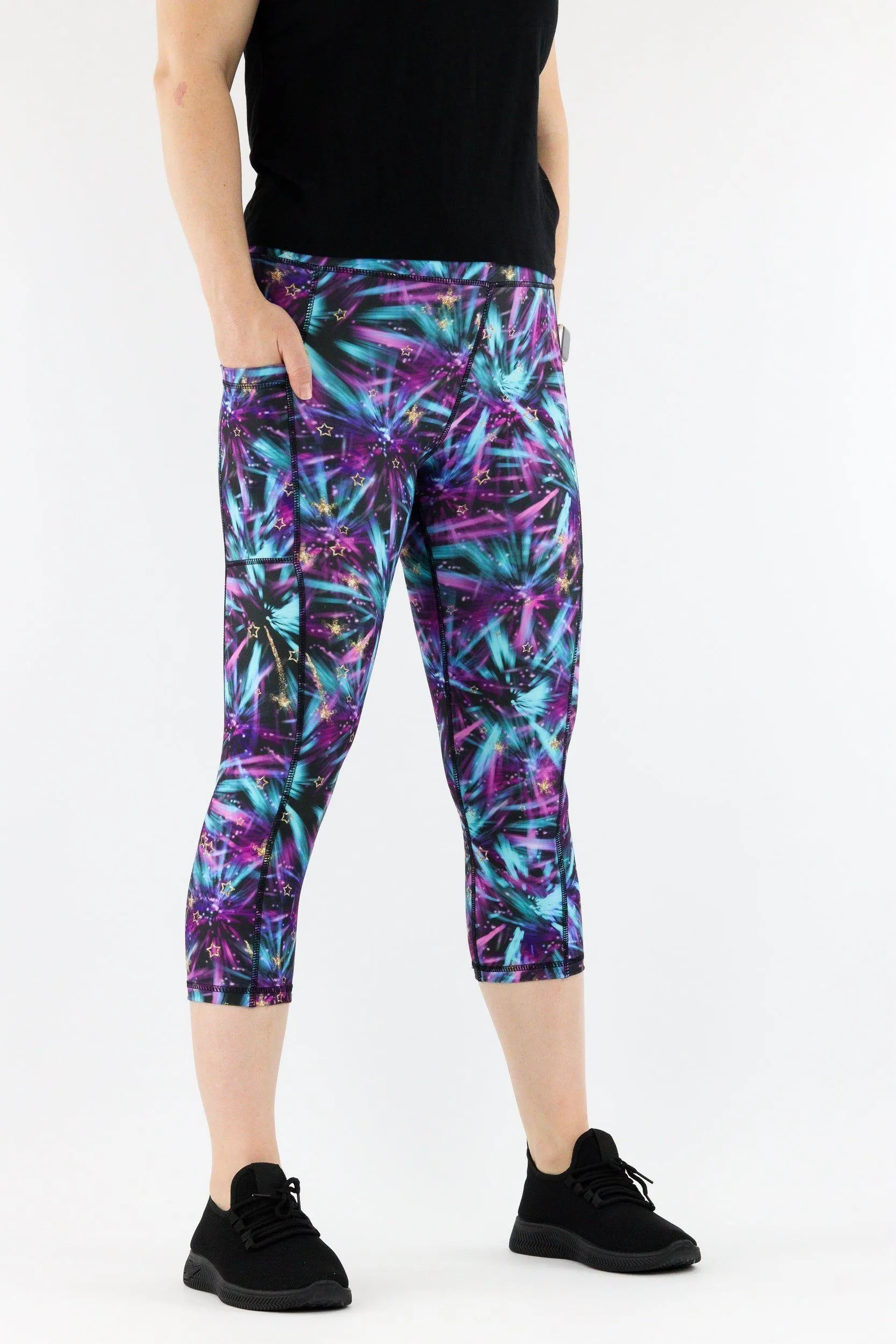 Firework Sky - Hybrid 1.0 - Leg Pockets - Capri Leggings