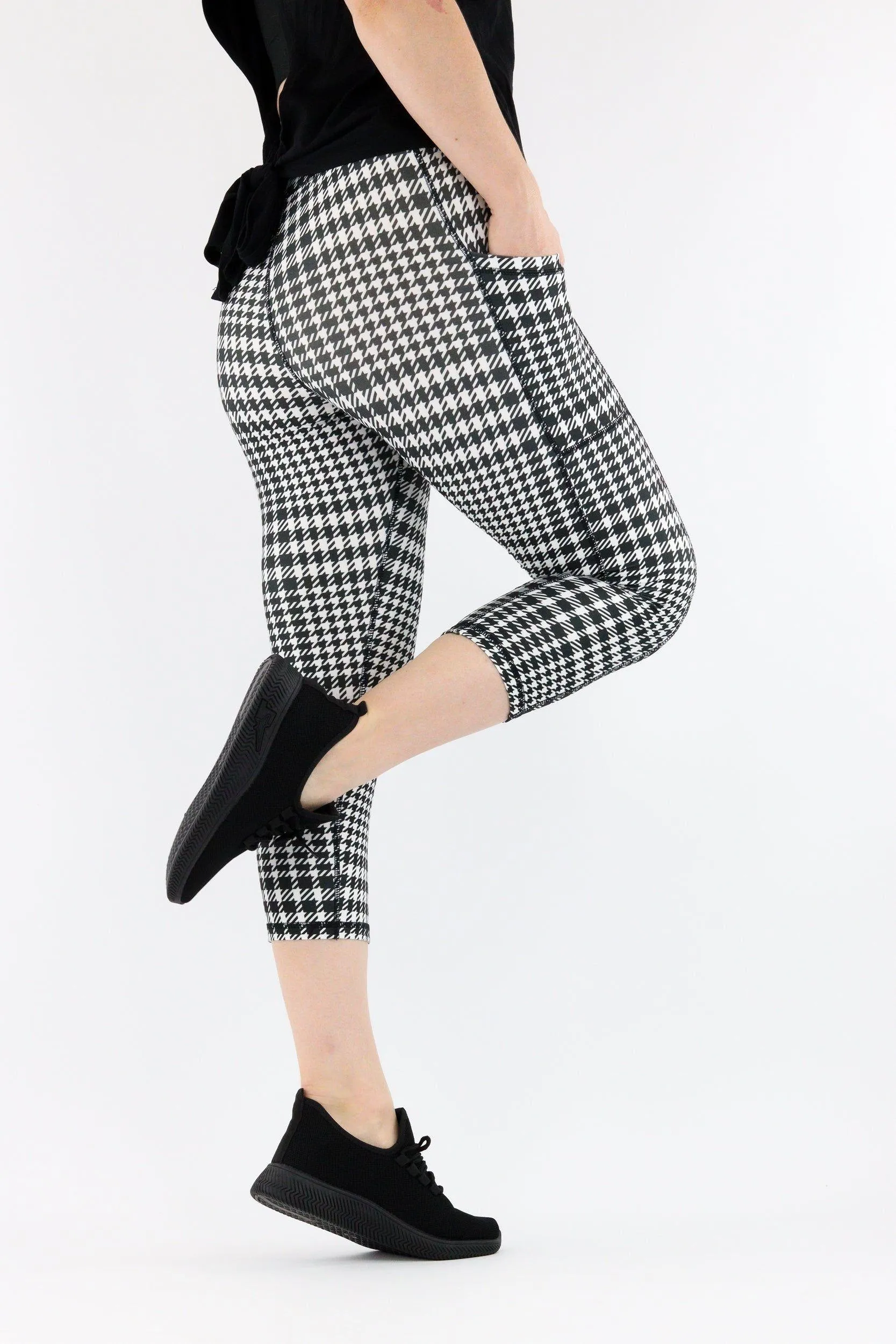 Houndstooth - Hybrid 1.0 - Leg Pockets - Capri Leggings