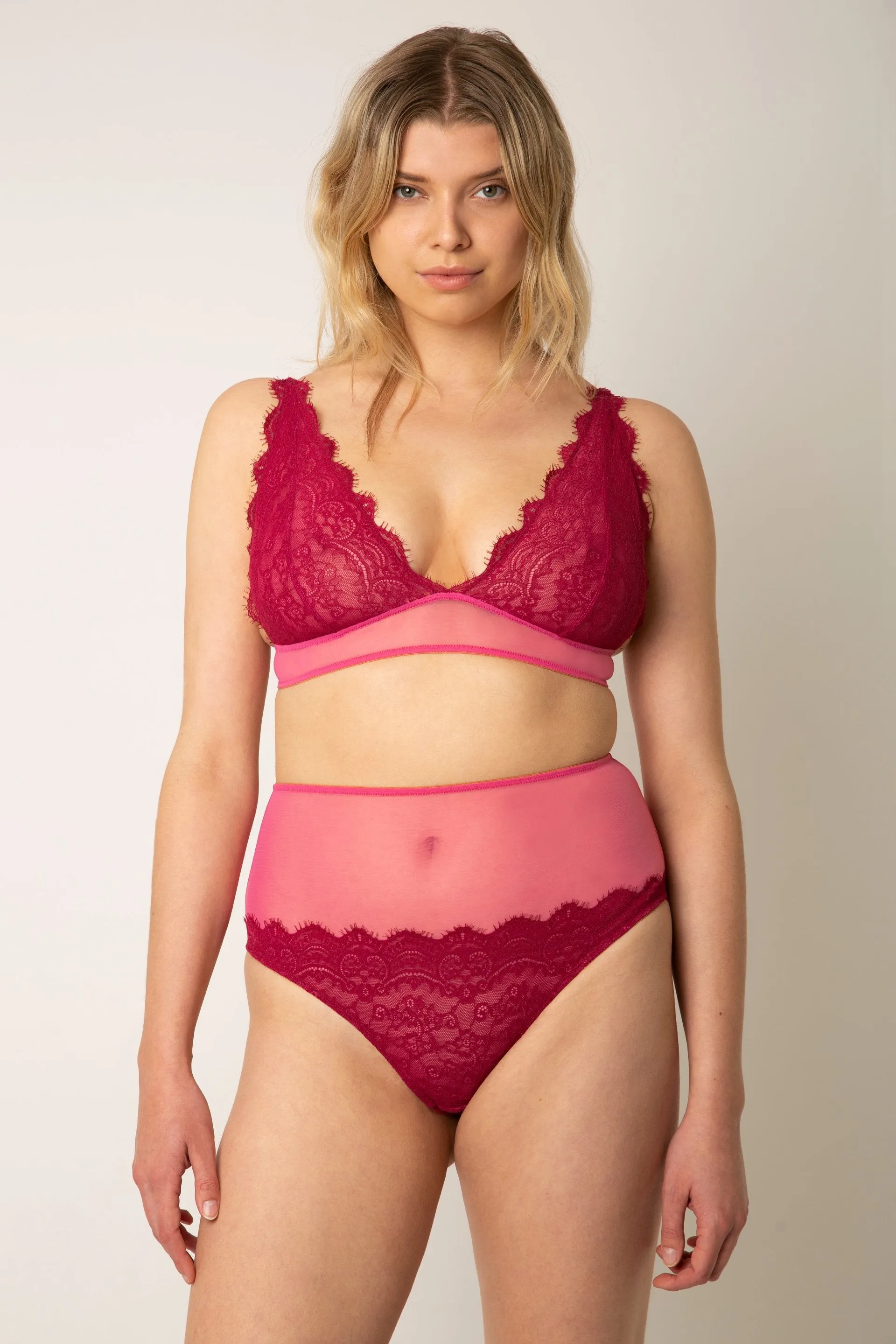 KIRAN HIGH APEX TRIANGLE BRA