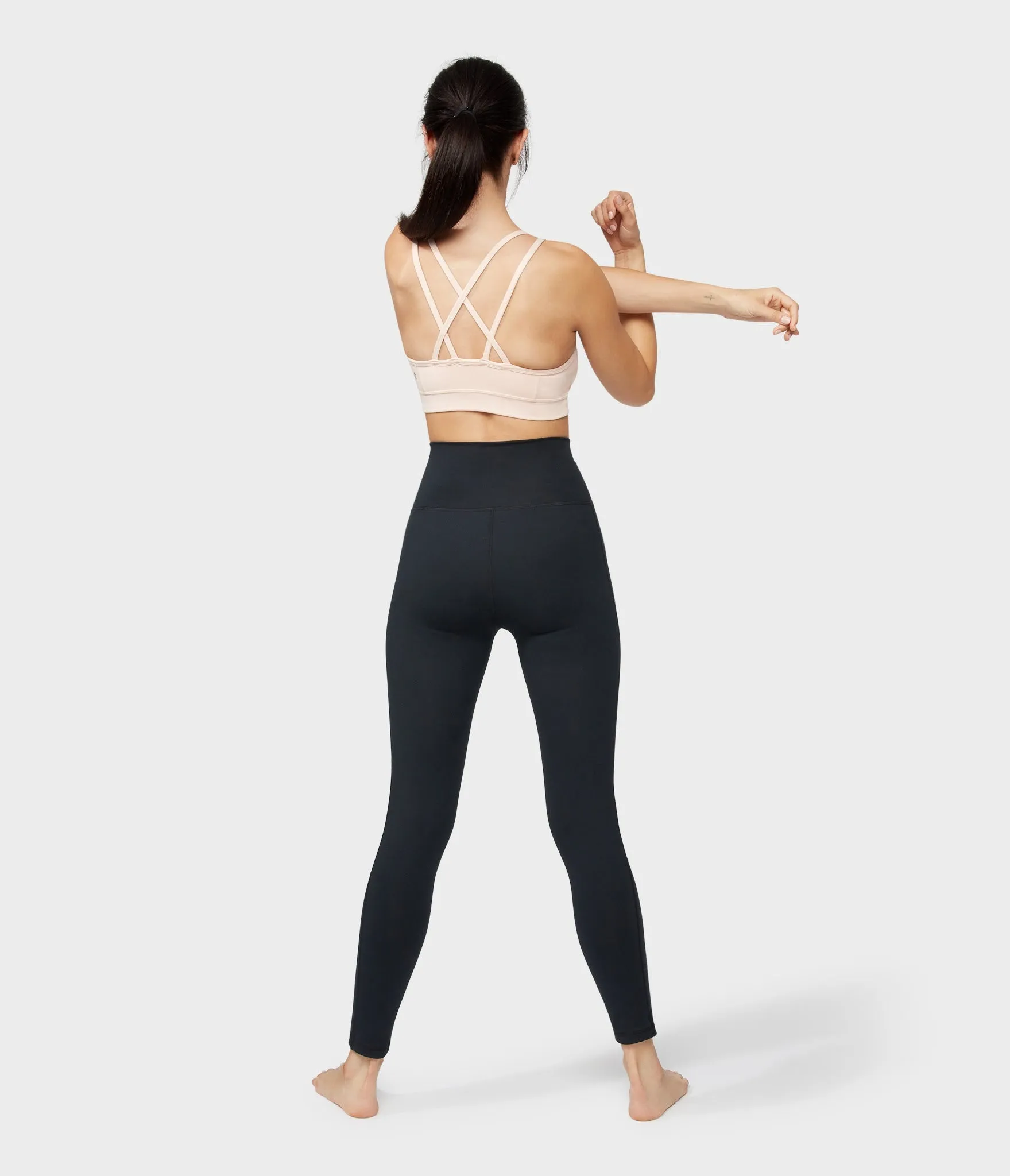 Manduka Apparel - Women's Cross Strap Bra 01 - Blush