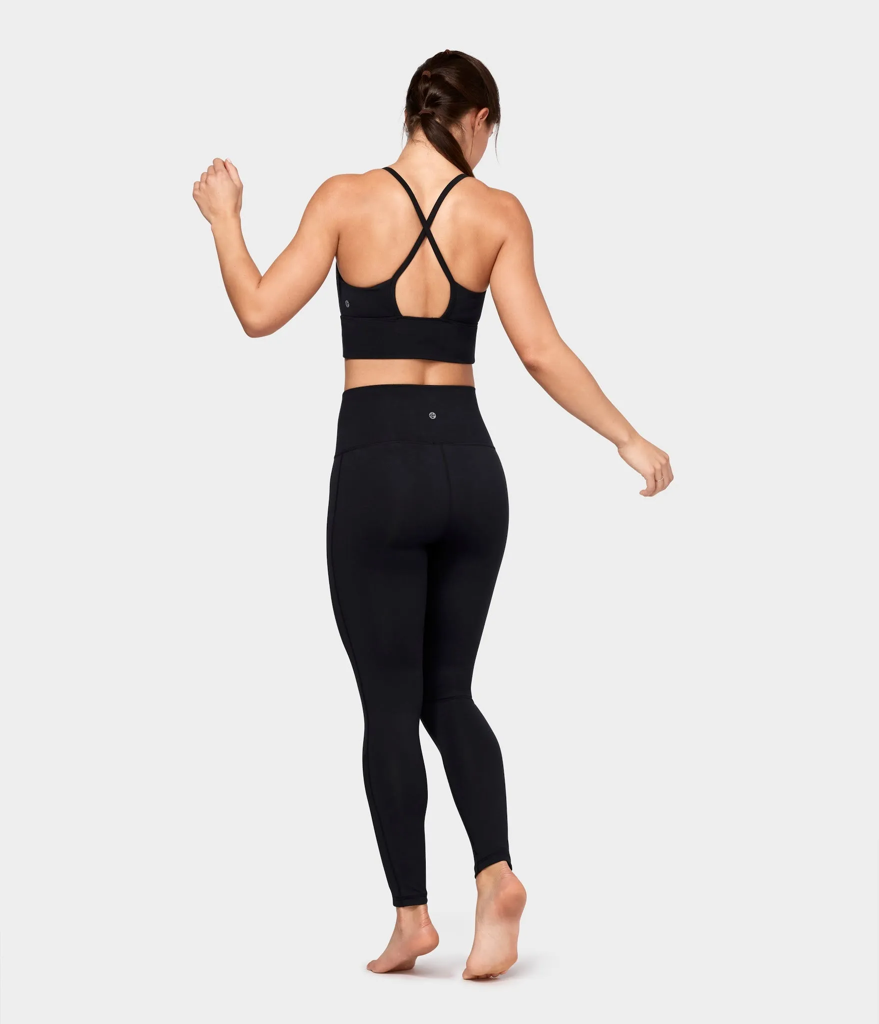 Manduka Apparel - Women's Darted Bra - Black