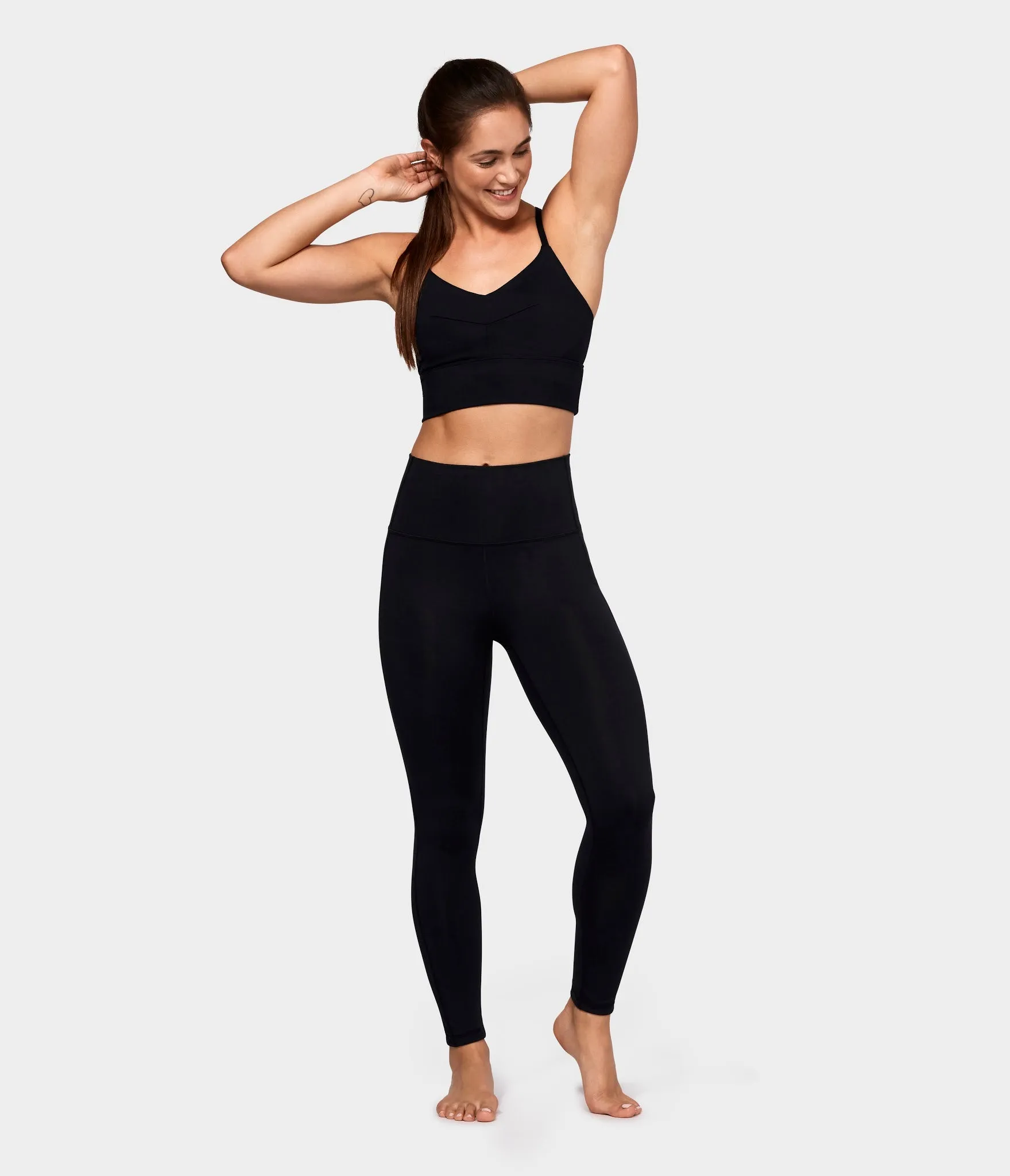 Manduka Apparel - Women's Darted Bra - Black