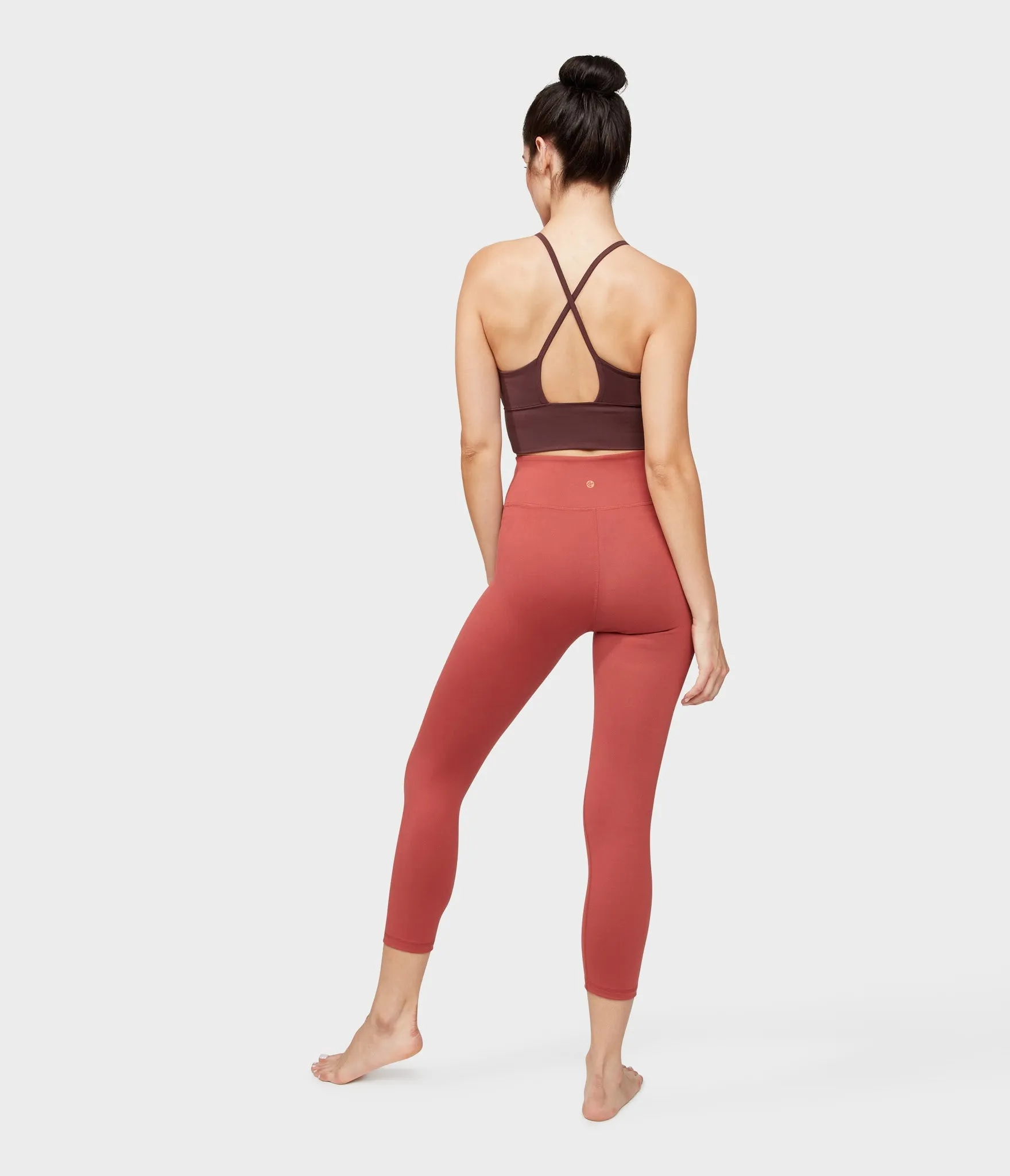 Manduka Apparel - Women's Darted Bra - Dark Chestnut