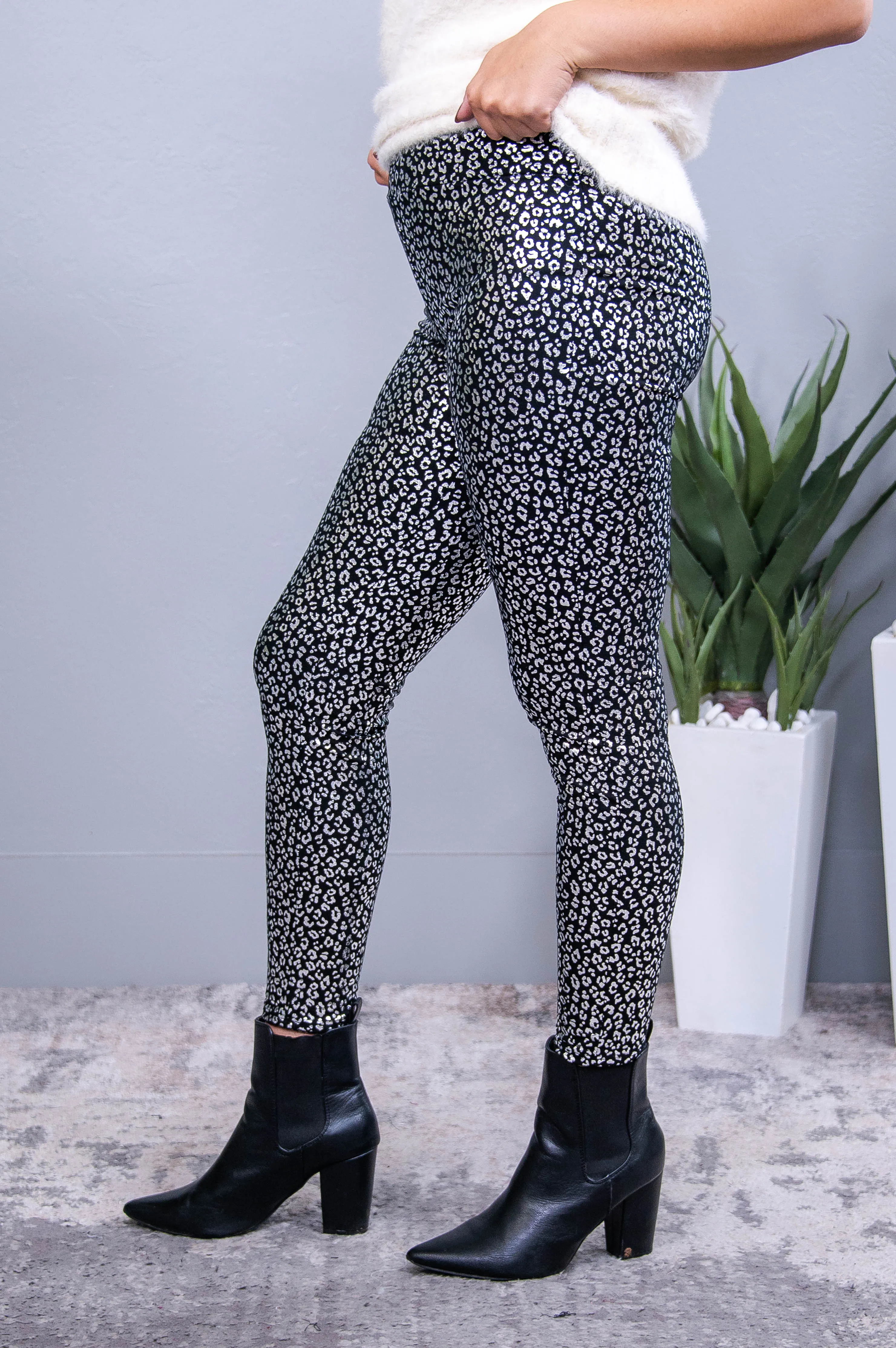 On The Prowl Black/Silver Printed Leggings - LEG3107BK