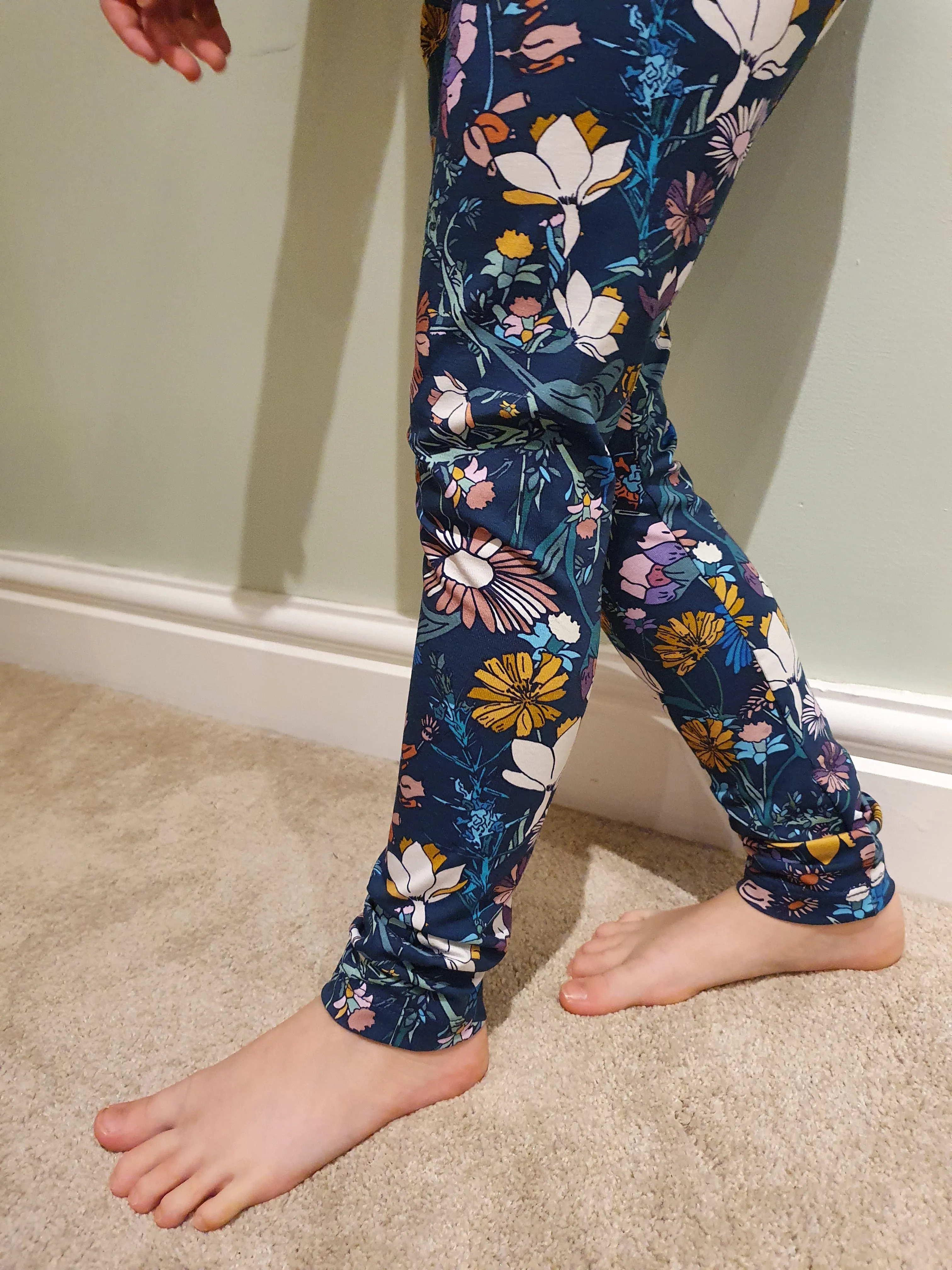Organic Navy Floral Leggings