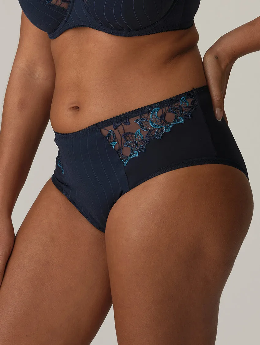 PrimaDonna Deauville Full Brief