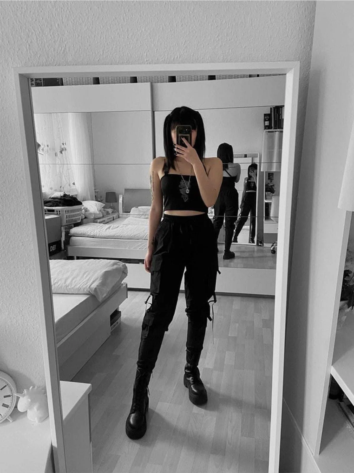 "Multi Pockets Ribbons" Pants