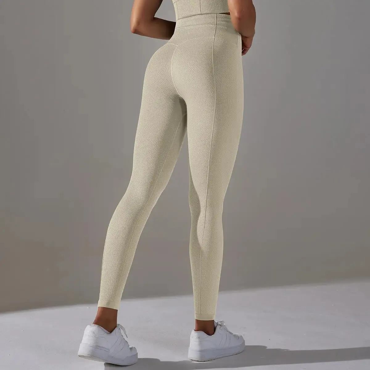 Seamless Yoga Pants - Elevate Your Gym and Yoga Sessions