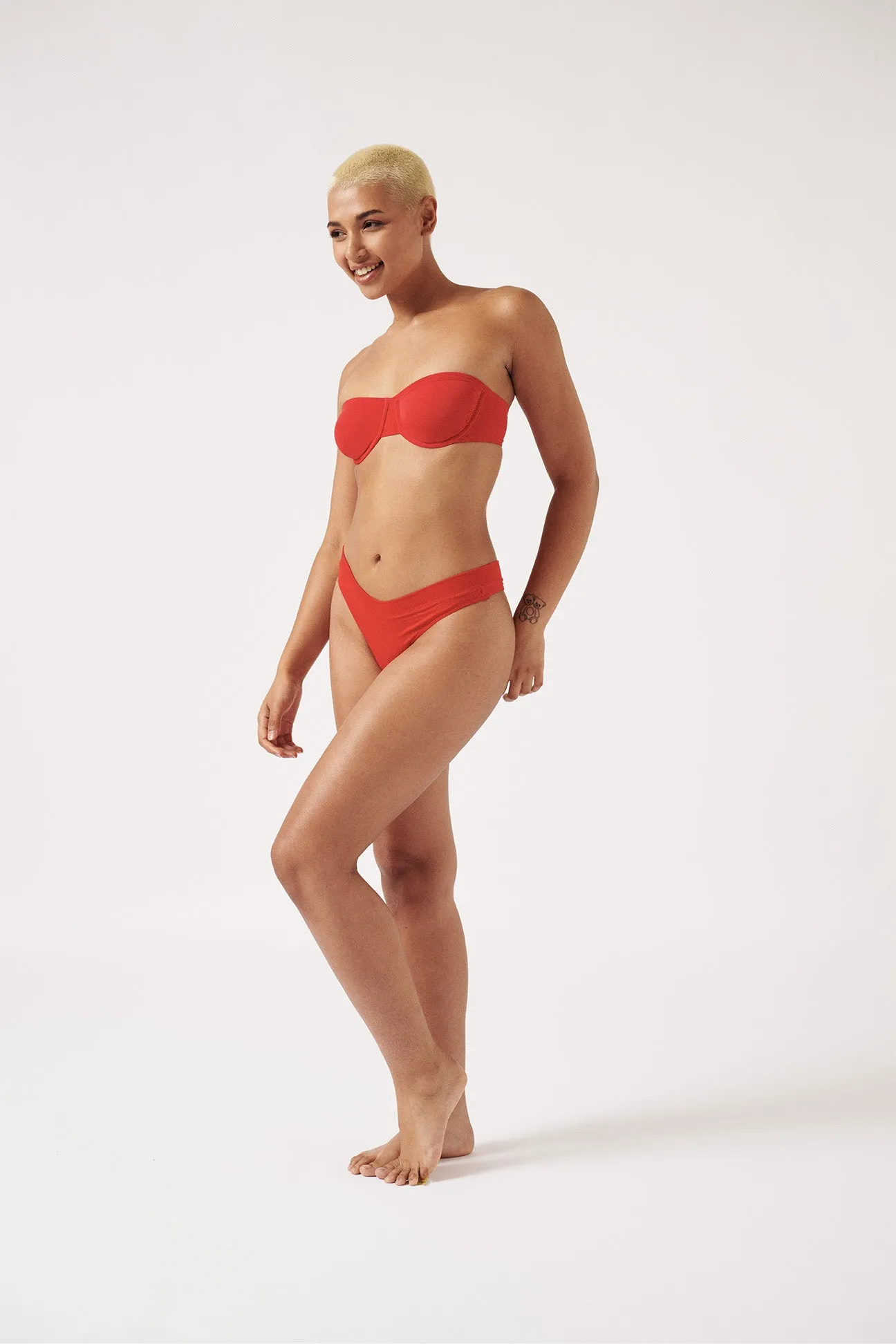The Strapless - Cherry Limited Edition
