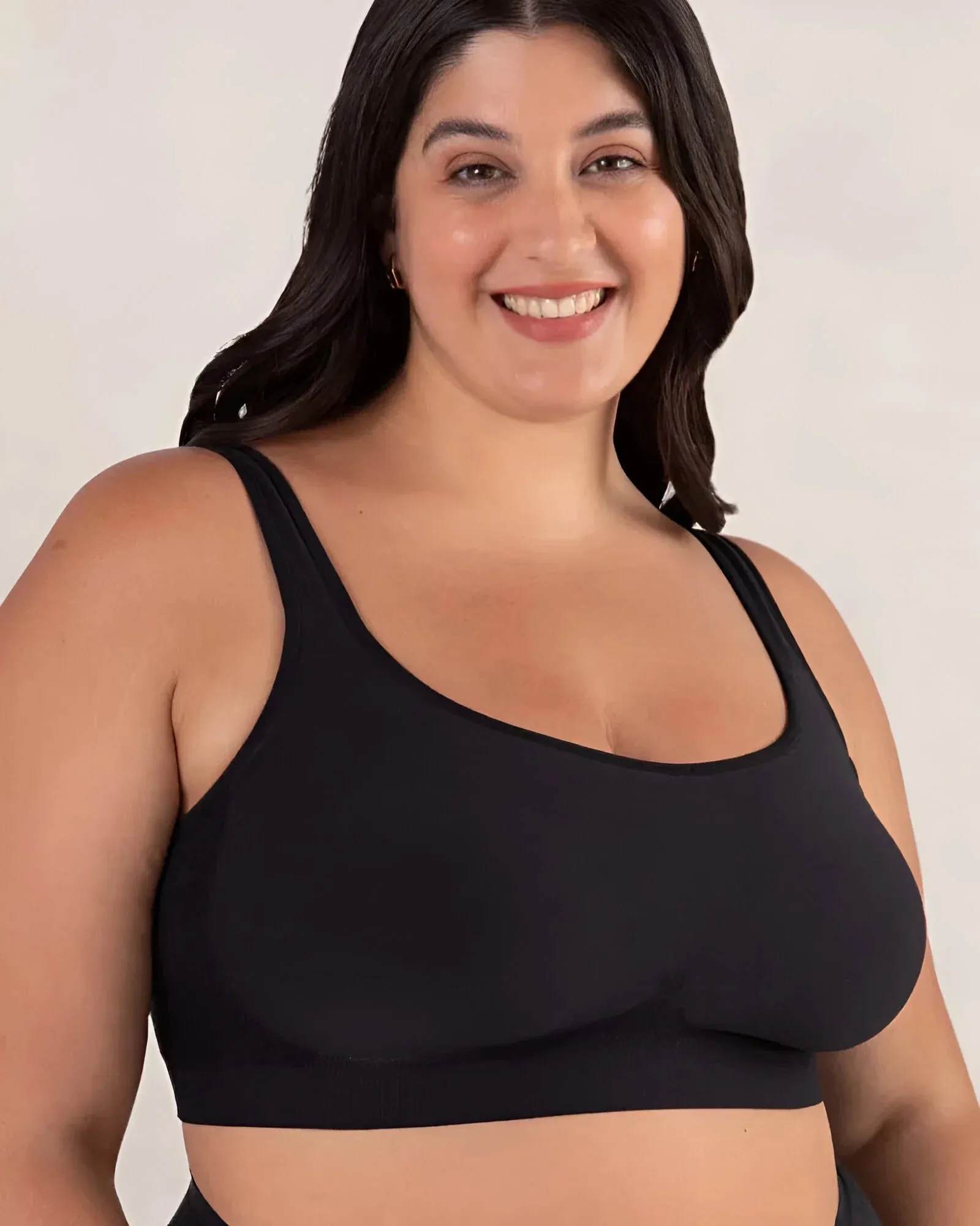Versatile Wire-Free Shaper Bra with Adjustable Features™