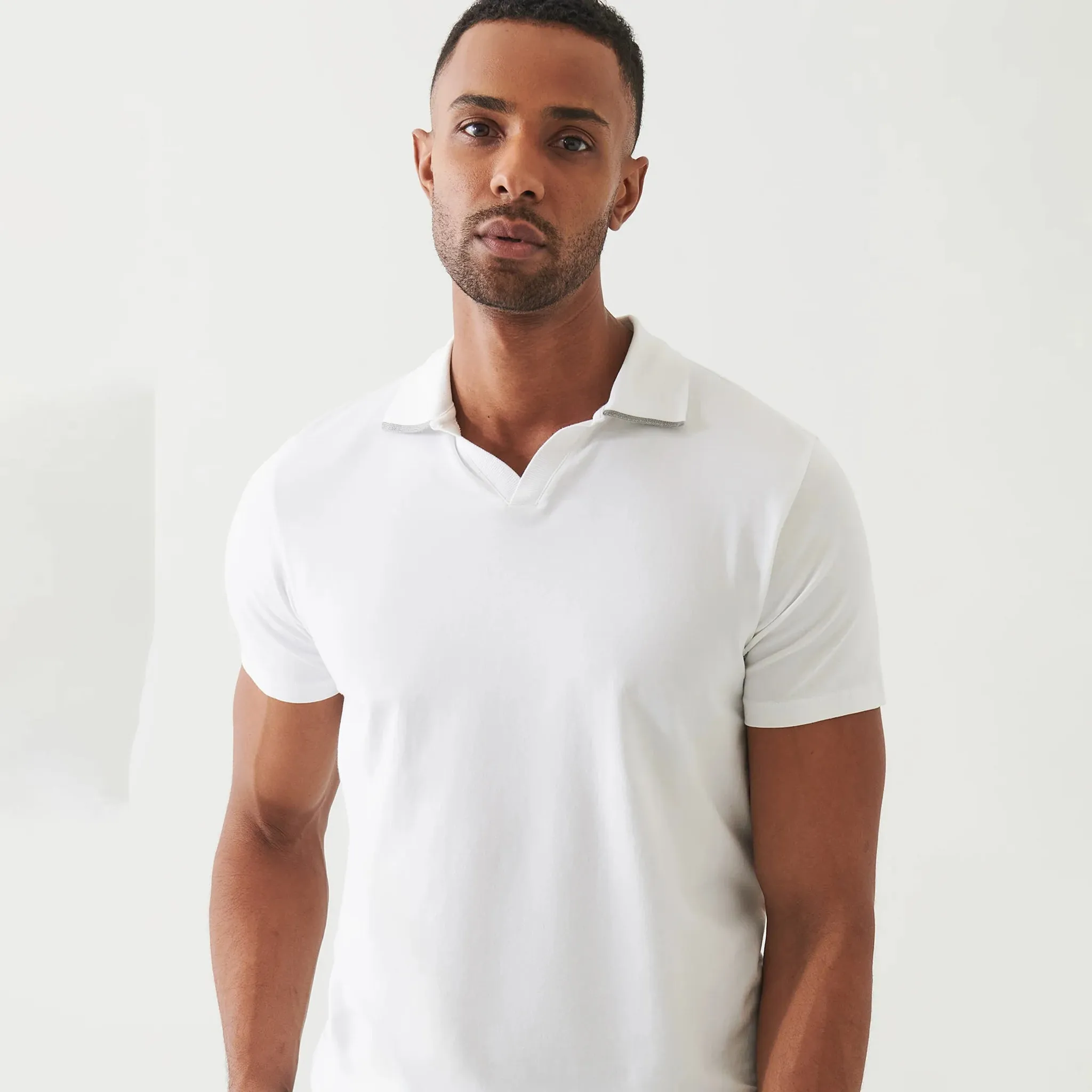 White Tipped Iconic Pima Cotton Stretch Open Polo Shirt - Patrick Assaraf