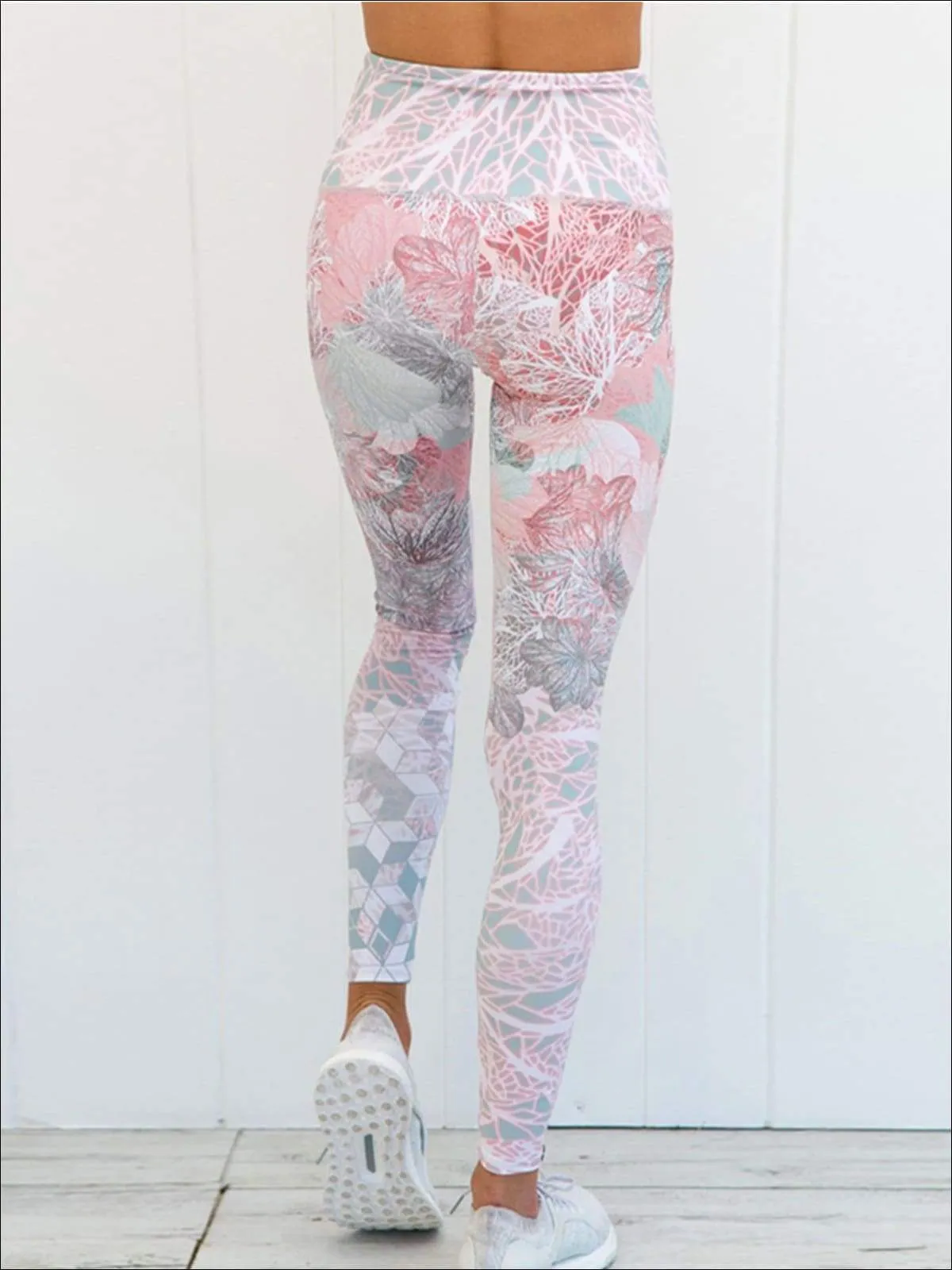 Women's Printed Caged Back Sports Bra & High-Rise Leggings Set